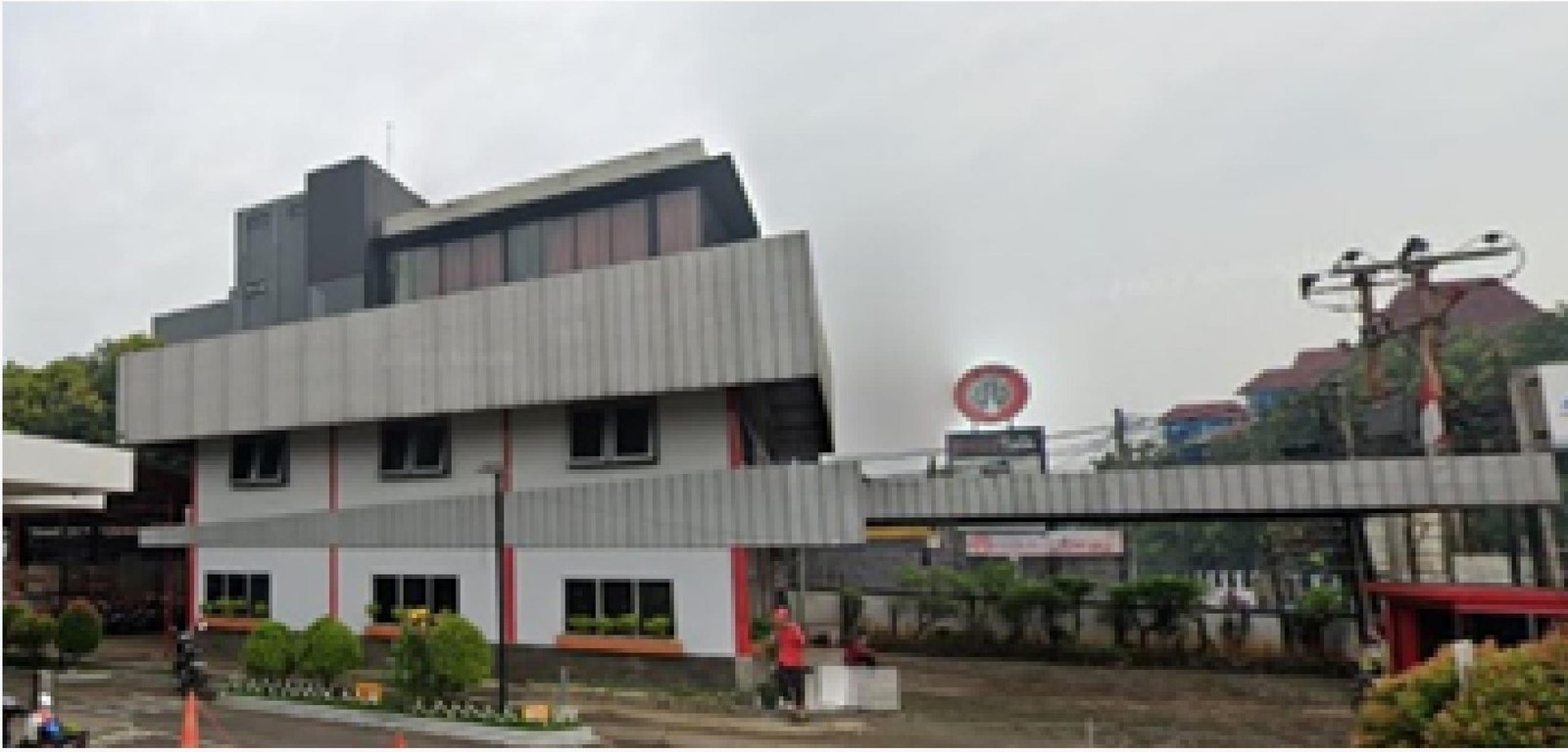 Bangunan eksisting Lobunta Avenue Jatiwaringin